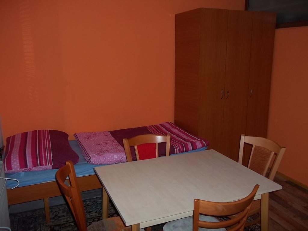 Penzion Apartmany Злин Номер фото